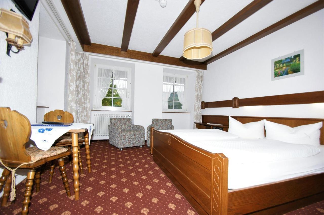 Zur Traube Schwarzwaldhotel & Restaurant Am Titisee Sankt Märgen Esterno foto