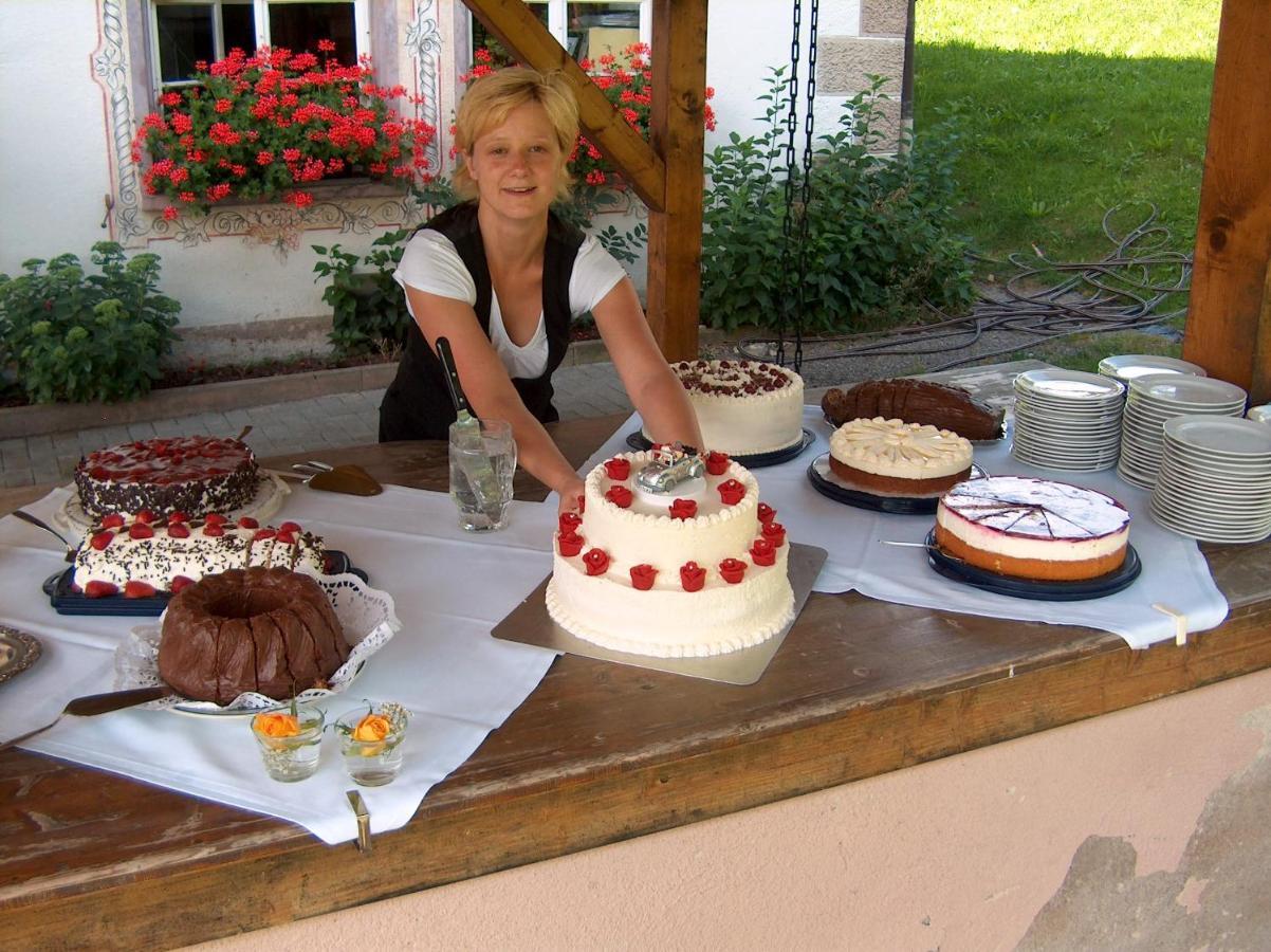Zur Traube Schwarzwaldhotel & Restaurant Am Titisee Sankt Märgen Esterno foto